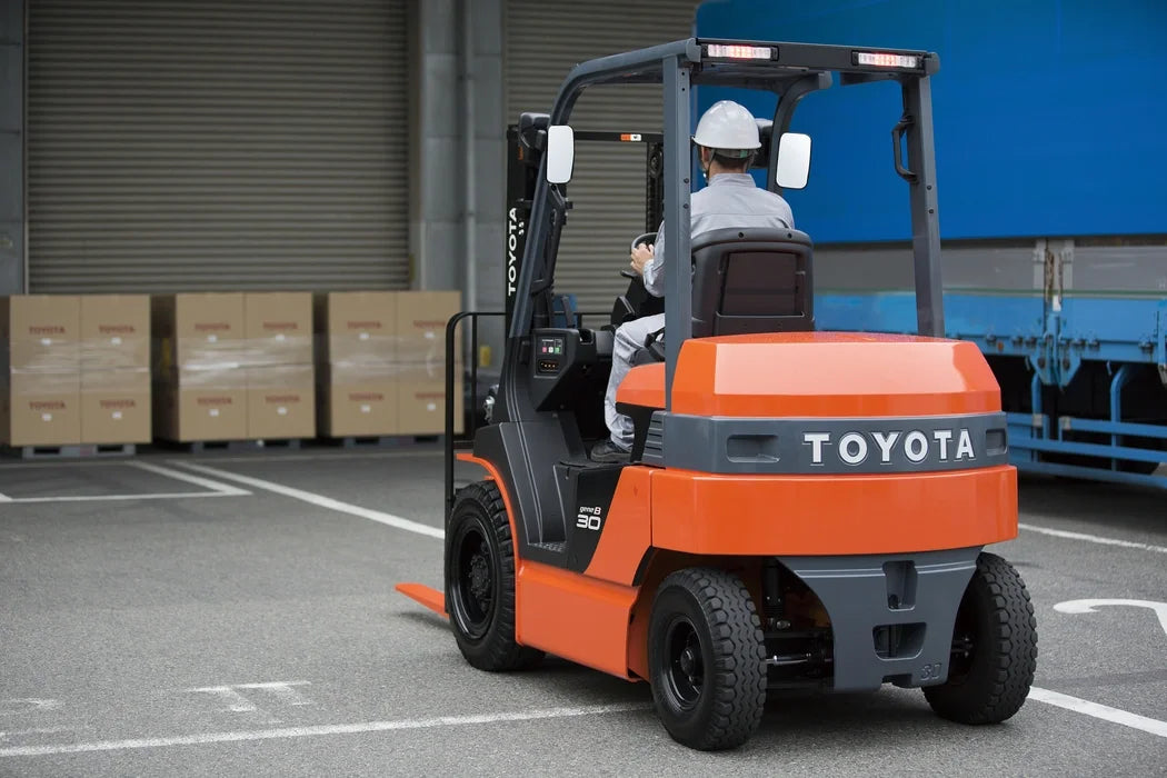 Toyota 8 series 4 Wheel Electric CB 1.0t-3.5t