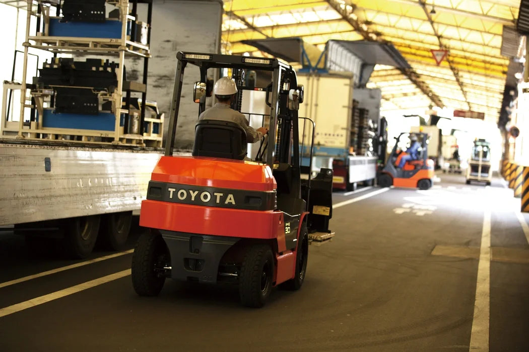 Toyota 8 series 4 Wheel Electric CB 1.0t-3.5t