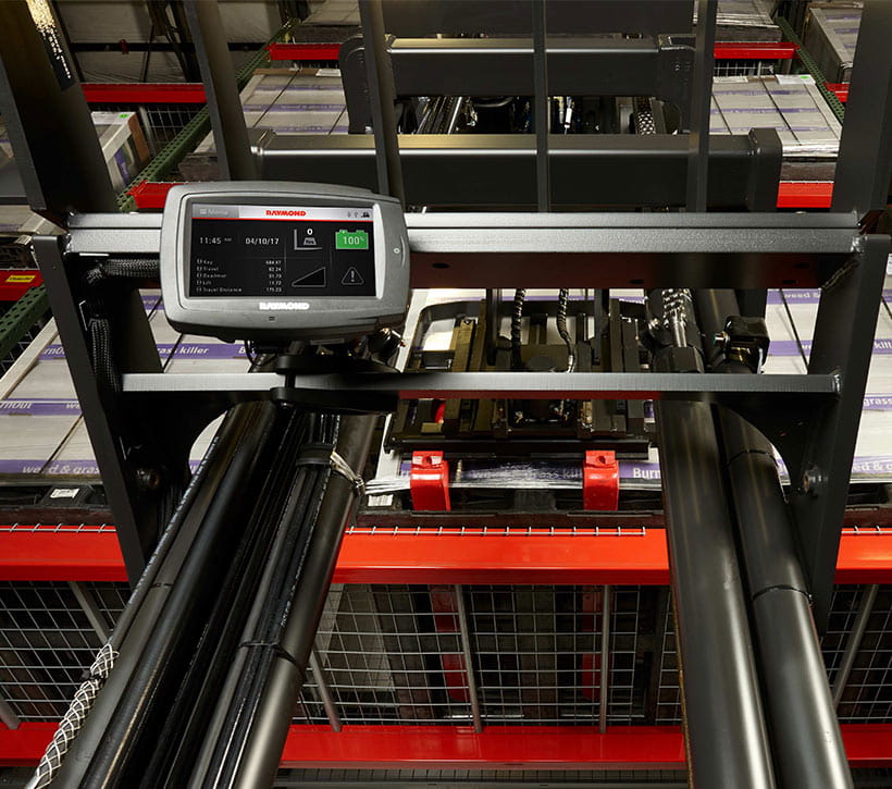 Raymond 7000 Series Deep-Reach Truck